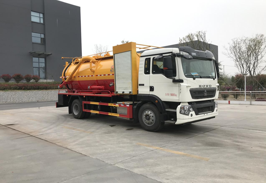 重汽豪沃单桥清洗吸污车
