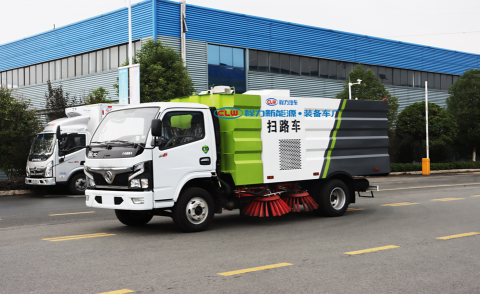 CL5070TSLE6小多利卡扫路车