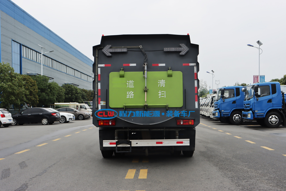 CLW5180TSLD6天锦扫路车