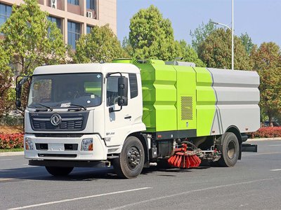 天锦洗扫车CLW5180TXSD6