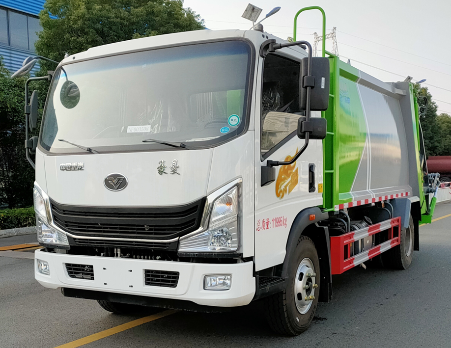 重汽豪曼8方压缩垃圾车