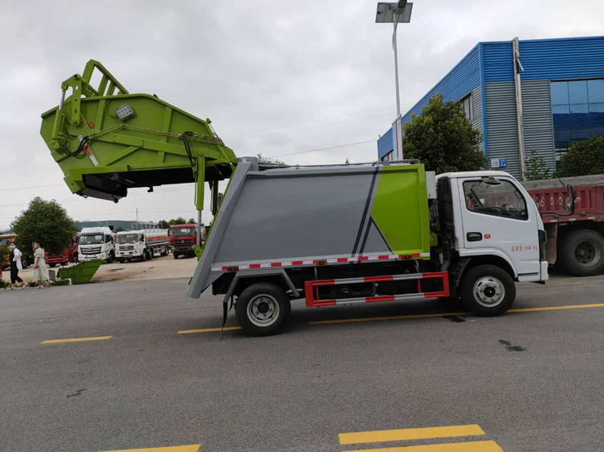 东风系列6方压缩垃圾车