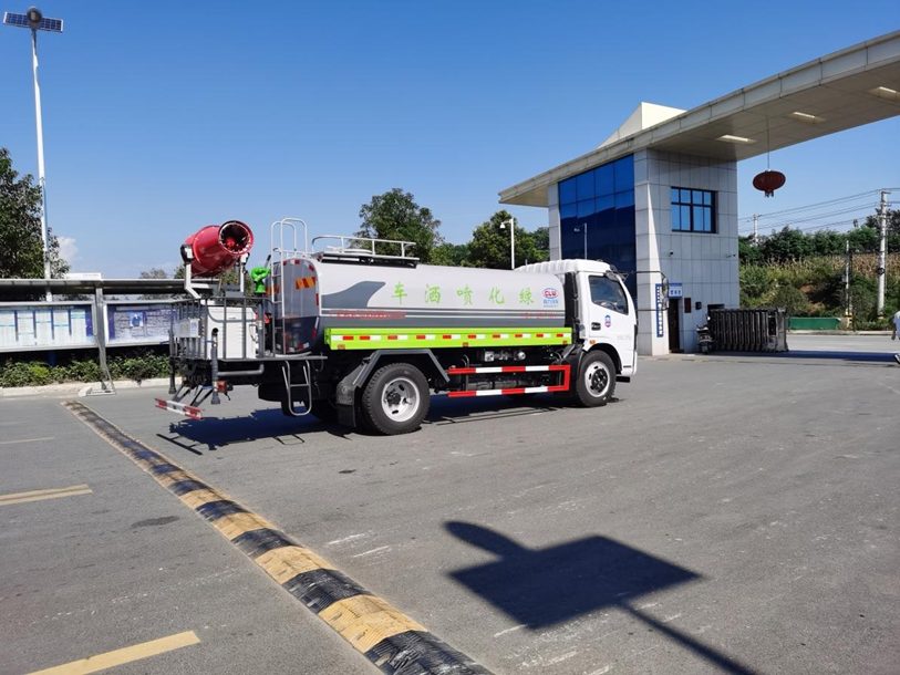 D7.F7系列8.75方绿化喷洒车