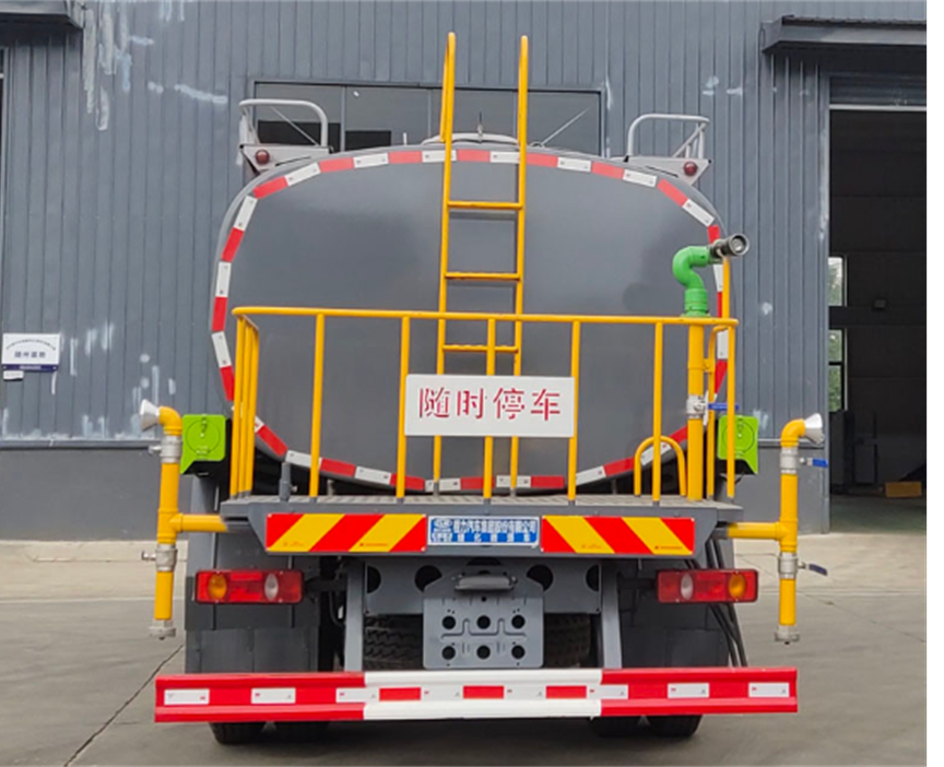 华神F5系列13.23方绿化喷洒车