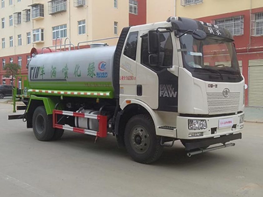 解放系列12.46方绿化喷洒车