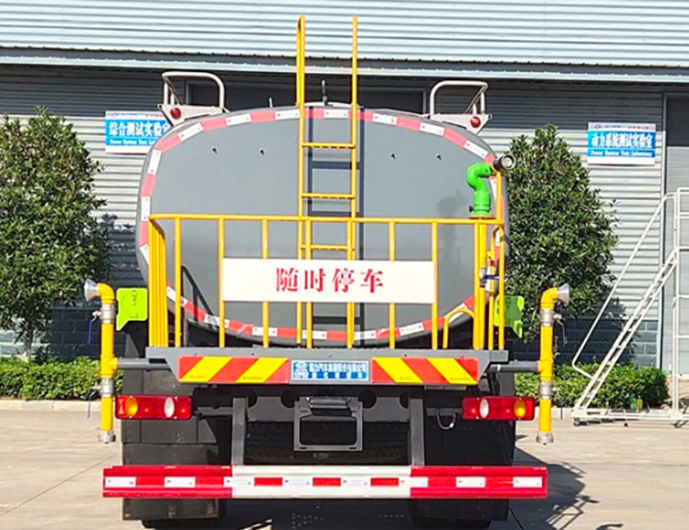 天锦系列12.32方洒水车