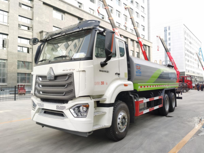 重汽后双桥NX系列17.86方绿化喷洒车