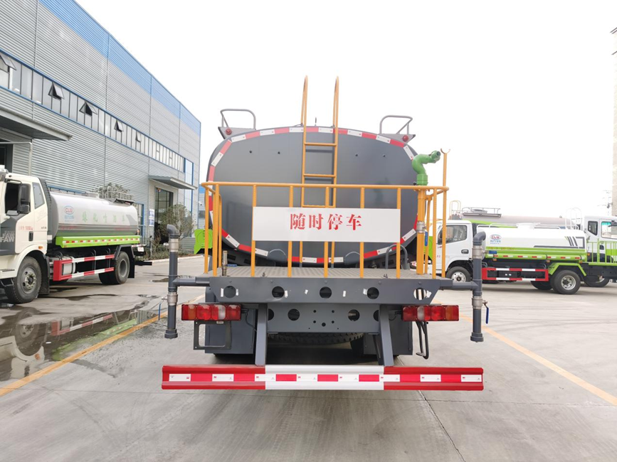 重汽后双桥NX系列17.86方绿化喷洒车