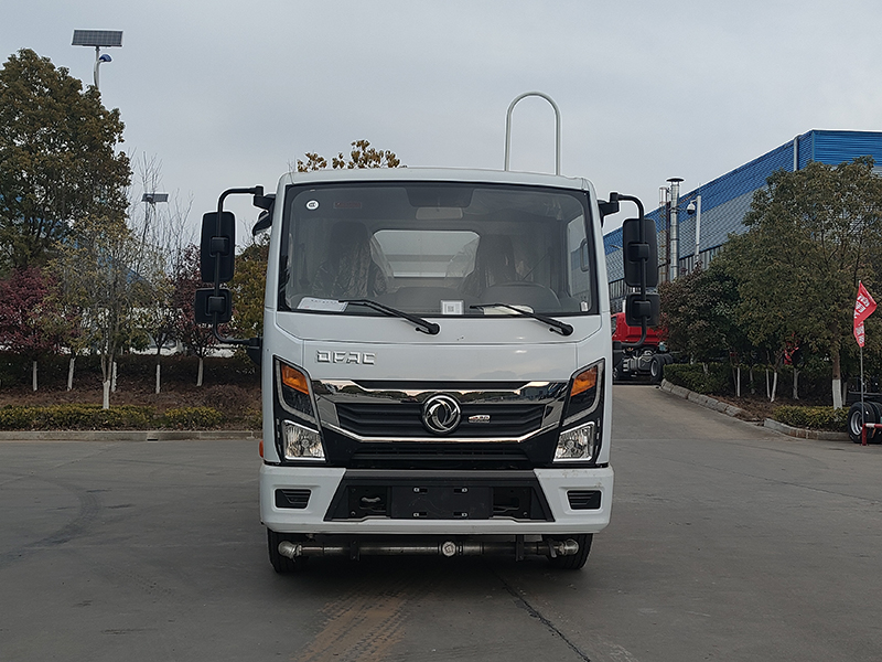 东风D6全柴136马力抑尘车-蓝牌