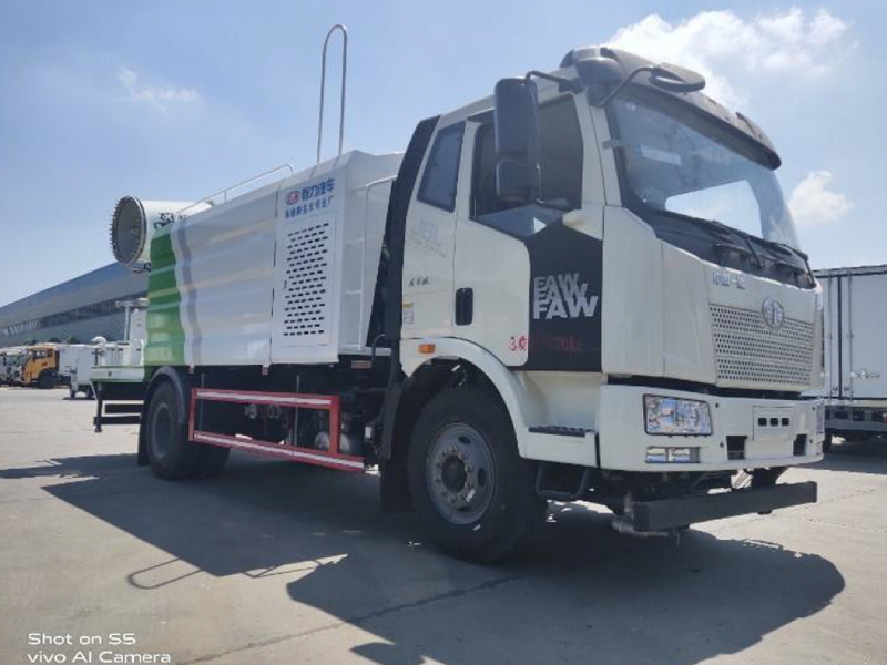 解放12方大柴225抑尘车