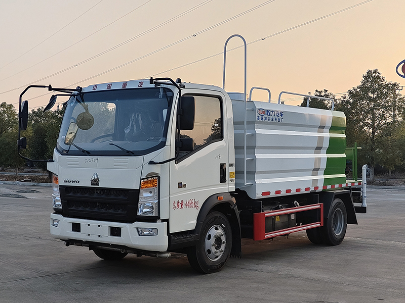 重汽蓝牌7方抑尘车140马力-蓝牌