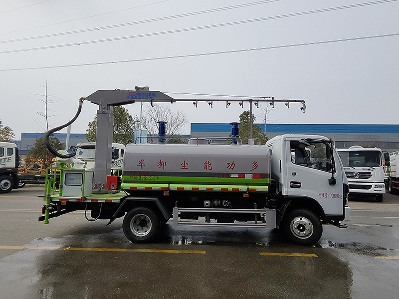 D6--玉柴140马力铁路抑尘车