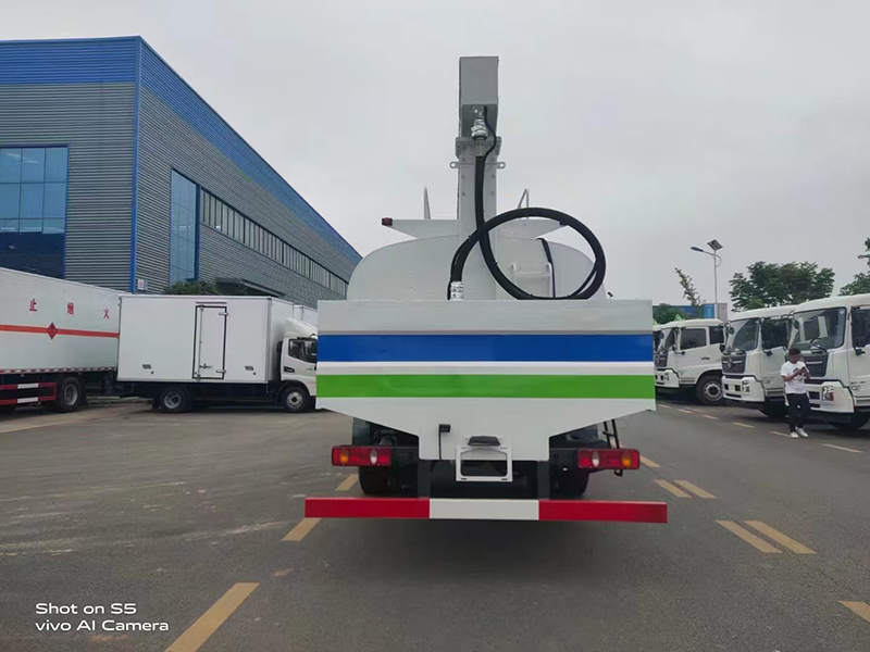 天锦230马力铁路抑尘车