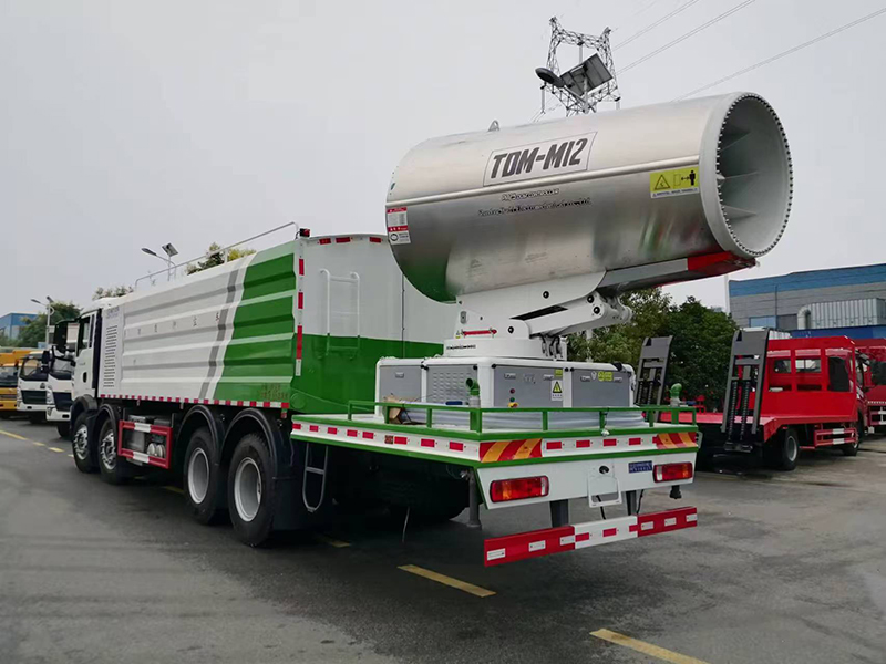 重汽豪沃前四后八抑尘车