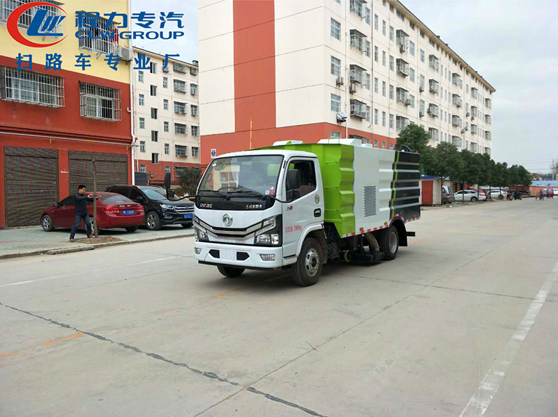 小多利卡吸尘车国六全柴（旧款）